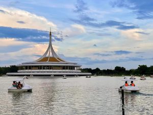 Suan Luang Rama IX Park