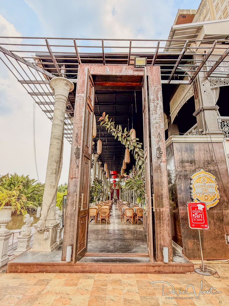 ChuchaiBuri Sri Amphawa Café
