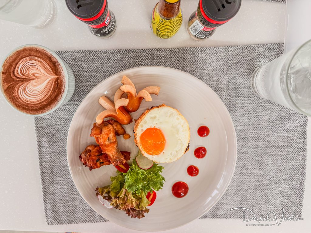 WIIN Phetchaburi Hotel